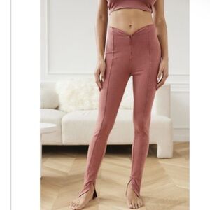 Out From Under Alaya V-Front Pant size small